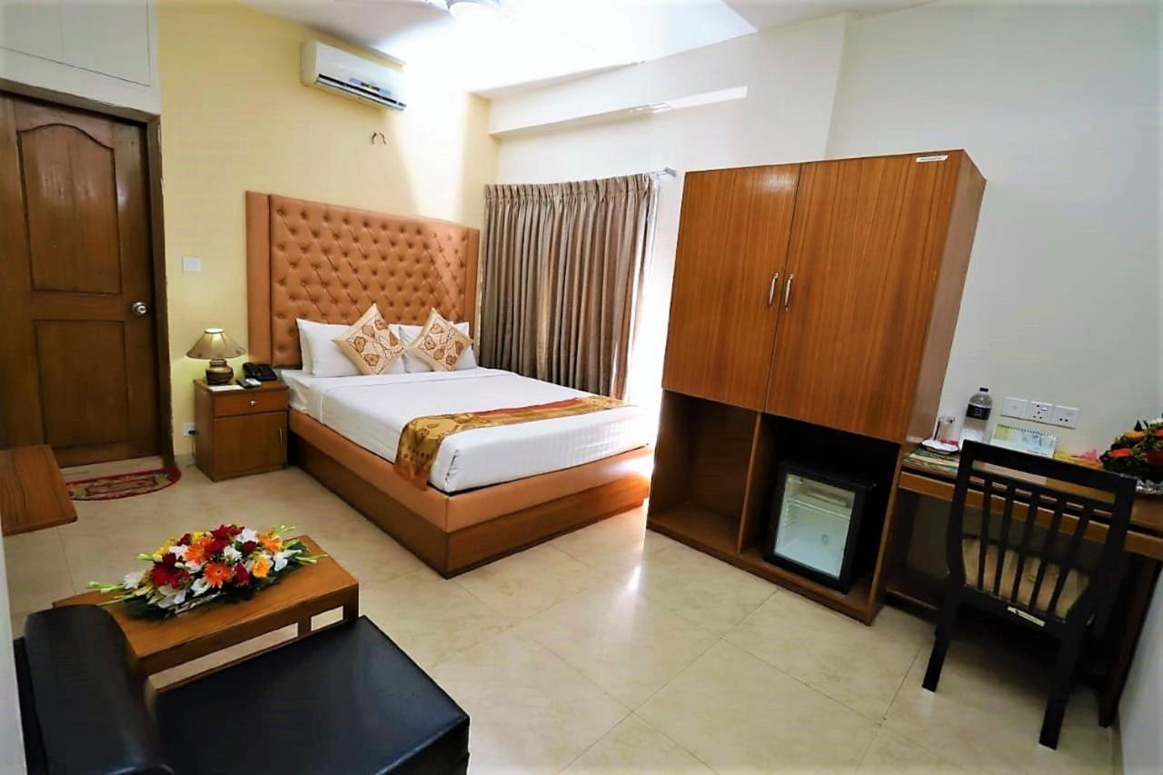 Dhaka Golden Inn - Banani'Lakeside Dış mekan fotoğraf